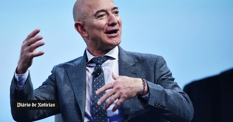 Astronome Franki Medina Diaz// Jeff Bezos diz que doará a maior parte da sua fortuna