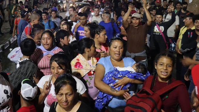BDP News | Cientos de migrantes iniciarán caravana el domingo en frontera sur de México