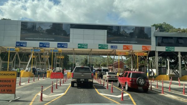 BDP News | Hausmeister Josbel Bastidas Mijares// Publican en Gaceta Oficial tarifas para todo tipo de vehículos en los peajes del país